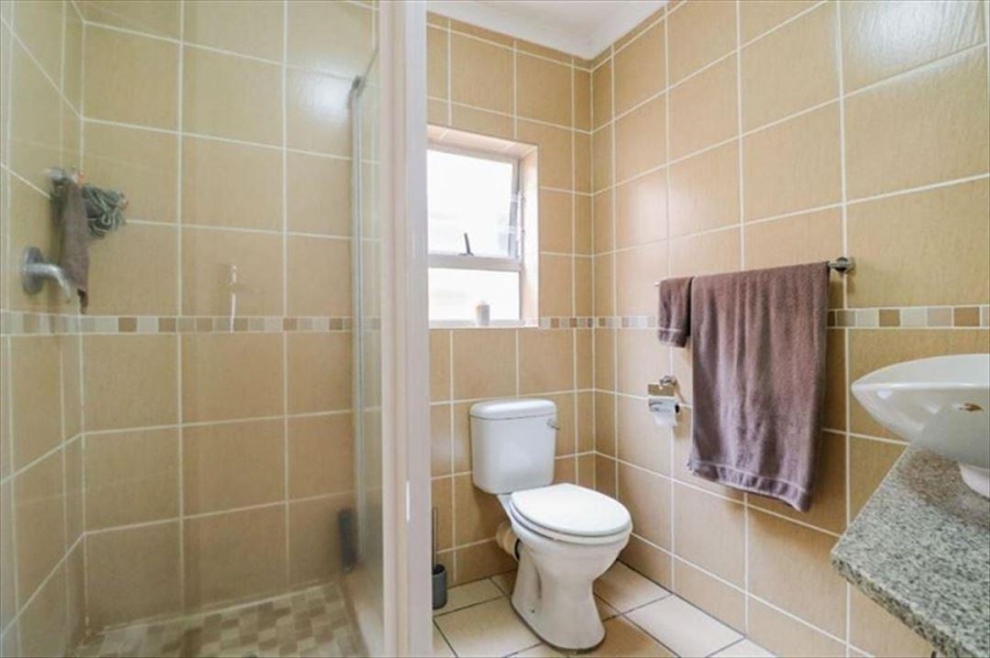3 Bedroom Property for Sale in Glen Marais Gauteng