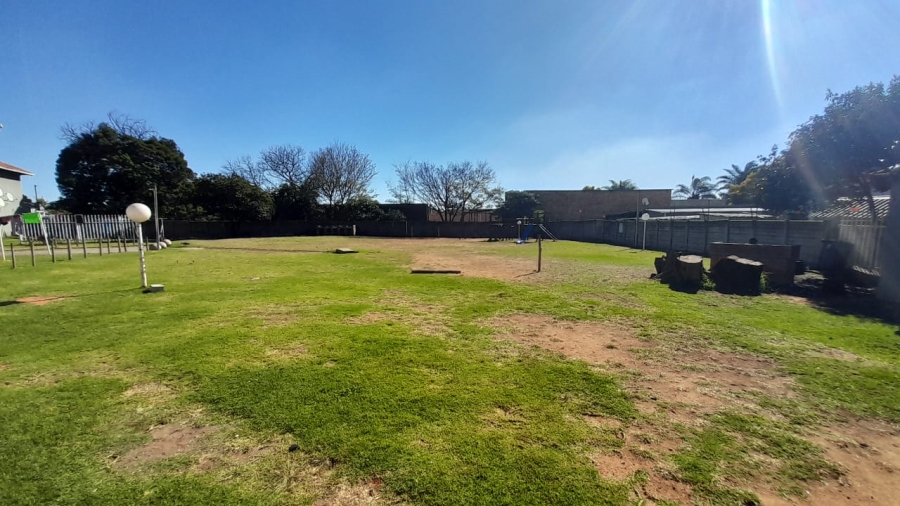 1 Bedroom Property for Sale in Glen Marais Gauteng