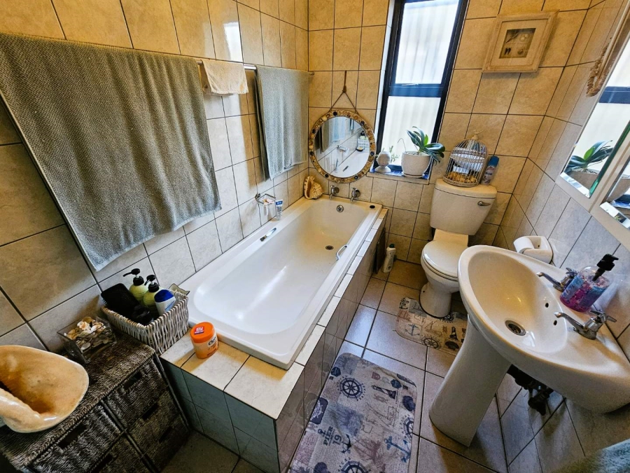 3 Bedroom Property for Sale in Pretoria Gardens Gauteng