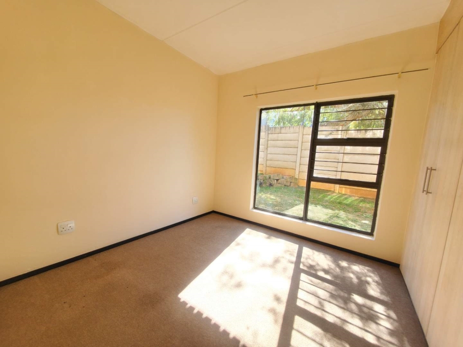 2 Bedroom Property for Sale in North Riding Gauteng