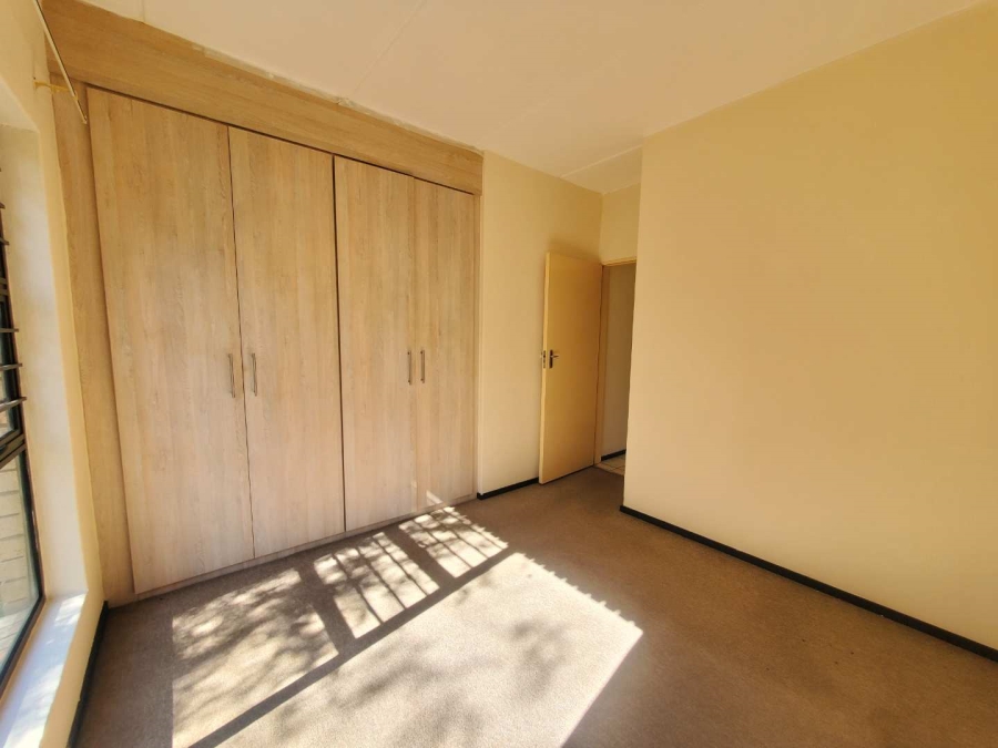 2 Bedroom Property for Sale in North Riding Gauteng