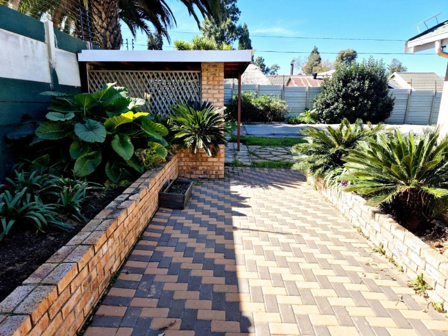 3 Bedroom Property for Sale in Brackendowns Gauteng