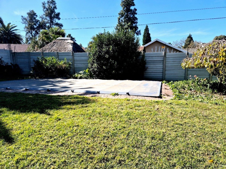 3 Bedroom Property for Sale in Brackendowns Gauteng