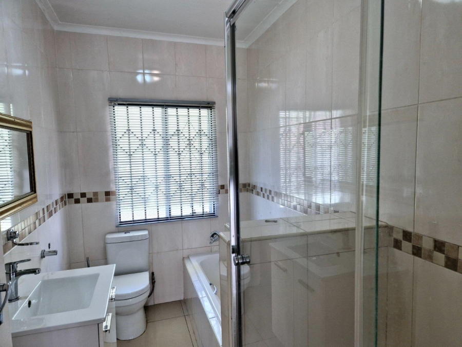 3 Bedroom Property for Sale in Brackendowns Gauteng