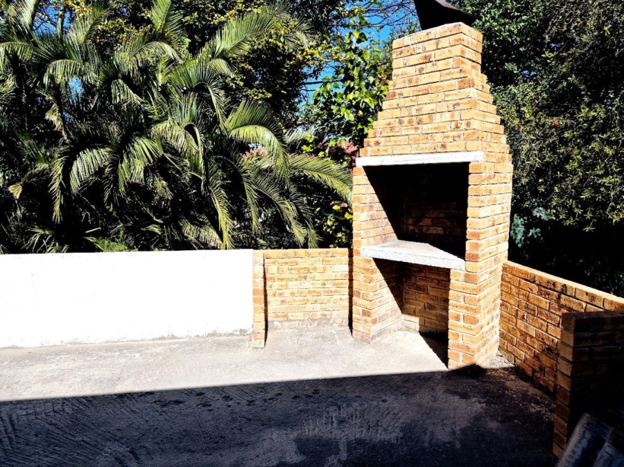 3 Bedroom Property for Sale in Brackendowns Gauteng