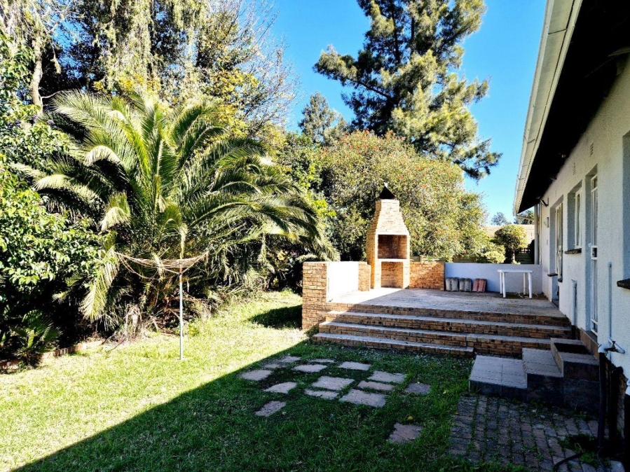 3 Bedroom Property for Sale in Brackendowns Gauteng