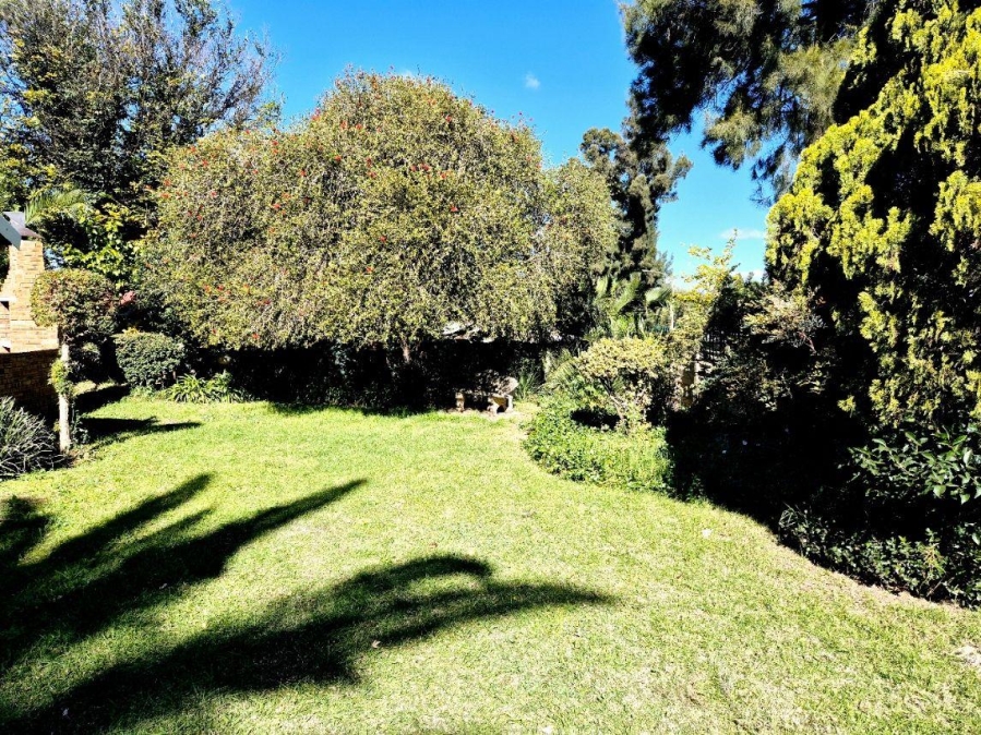 3 Bedroom Property for Sale in Brackendowns Gauteng