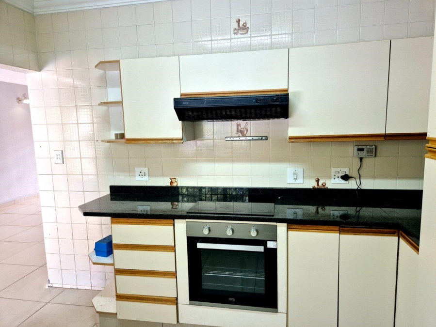 3 Bedroom Property for Sale in Brackendowns Gauteng