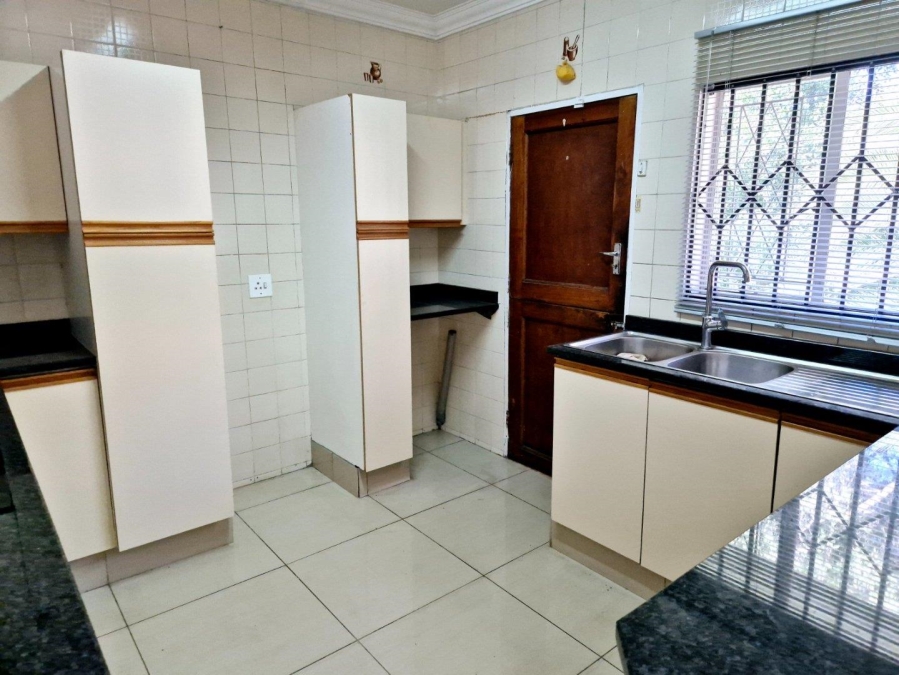 3 Bedroom Property for Sale in Brackendowns Gauteng