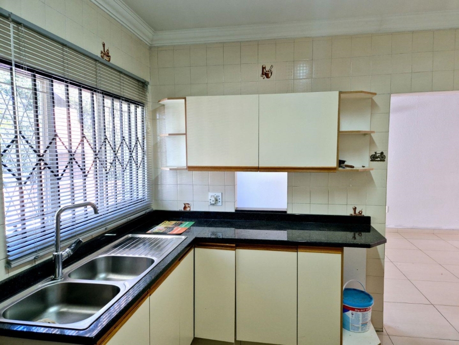 3 Bedroom Property for Sale in Brackendowns Gauteng