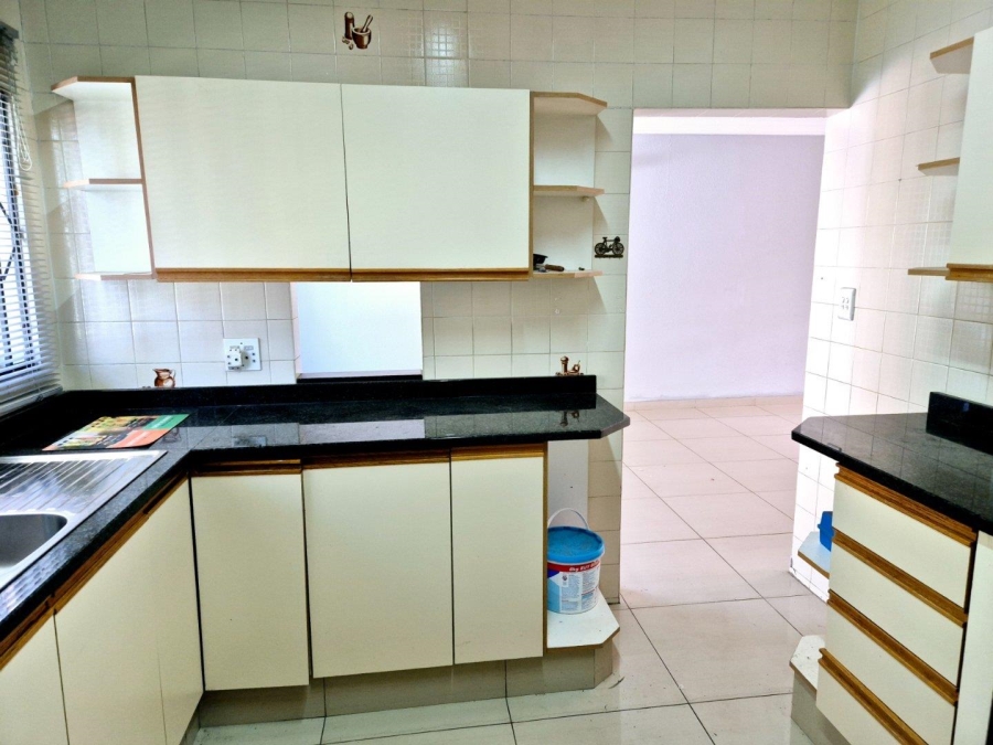 3 Bedroom Property for Sale in Brackendowns Gauteng