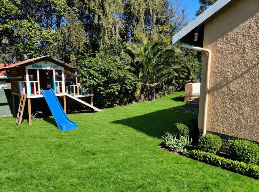 3 Bedroom Property for Sale in Brackendowns Gauteng