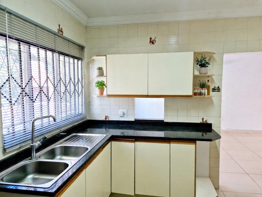 3 Bedroom Property for Sale in Brackendowns Gauteng