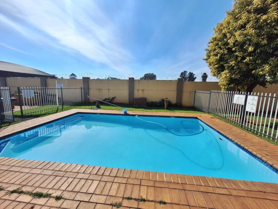 2 Bedroom Property for Sale in Alberton Gauteng