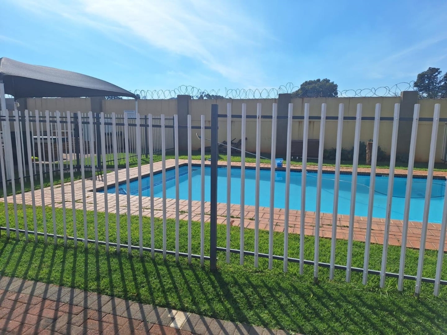 2 Bedroom Property for Sale in Alberton Gauteng