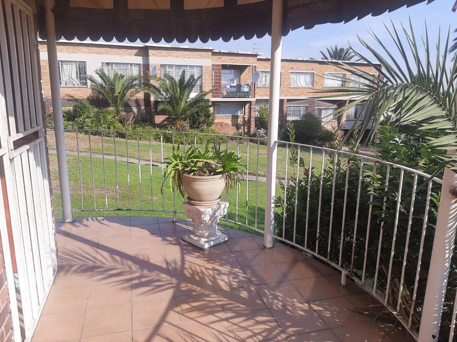 2 Bedroom Property for Sale in Townsview Gauteng