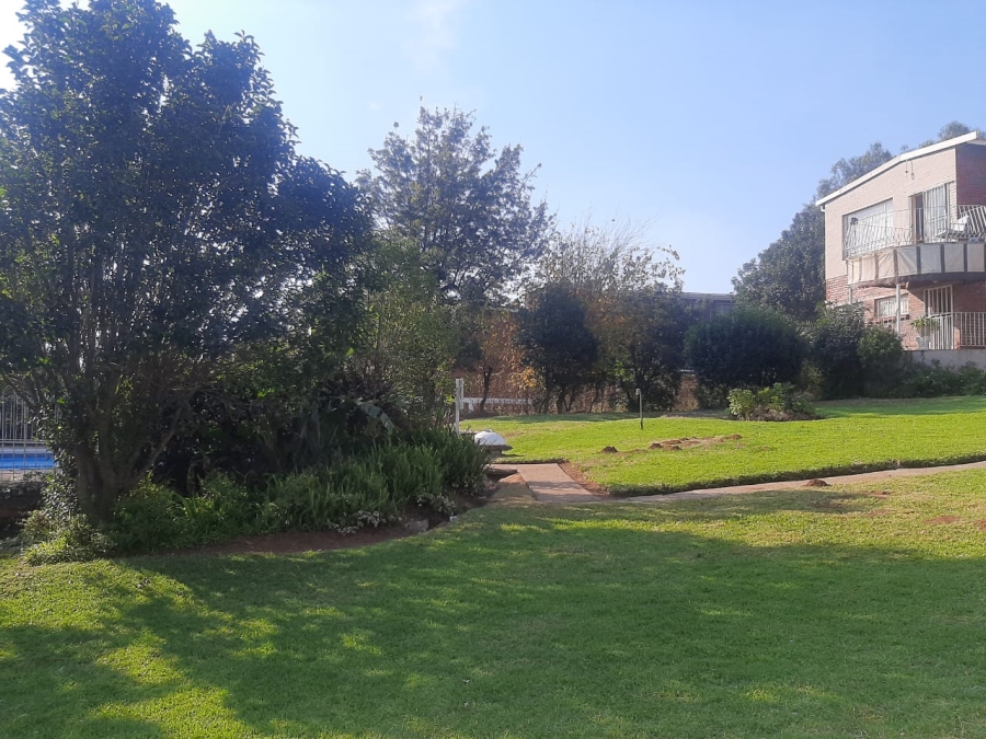 2 Bedroom Property for Sale in Townsview Gauteng