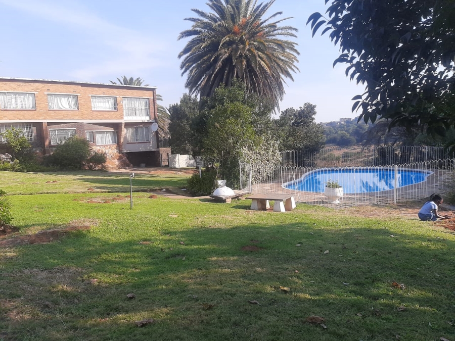 2 Bedroom Property for Sale in Townsview Gauteng