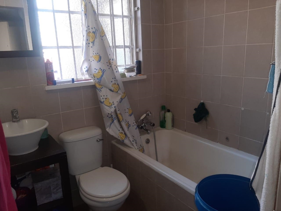 2 Bedroom Property for Sale in Townsview Gauteng