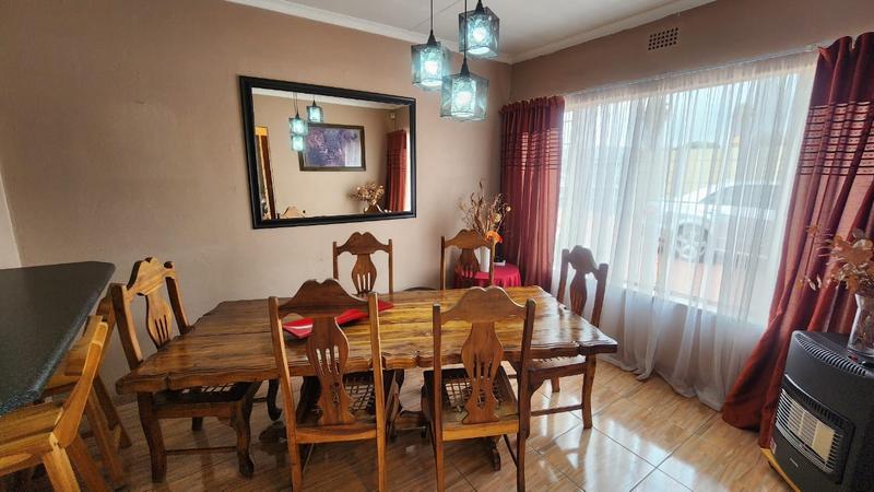 3 Bedroom Property for Sale in Verwoerdpark Gauteng