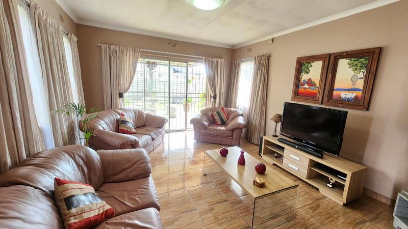 3 Bedroom Property for Sale in Verwoerdpark Gauteng