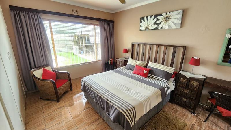 3 Bedroom Property for Sale in Verwoerdpark Gauteng