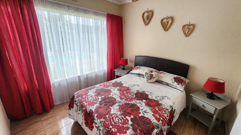 3 Bedroom Property for Sale in Verwoerdpark Gauteng