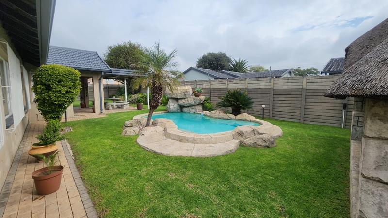 3 Bedroom Property for Sale in Verwoerdpark Gauteng