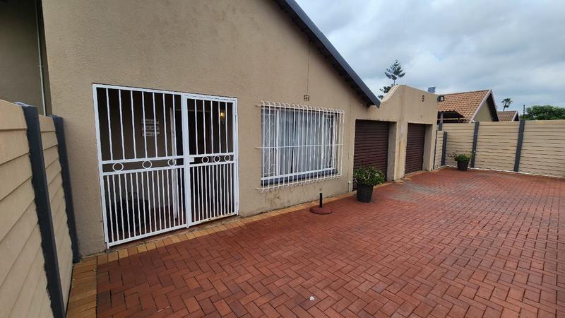 3 Bedroom Property for Sale in Verwoerdpark Gauteng