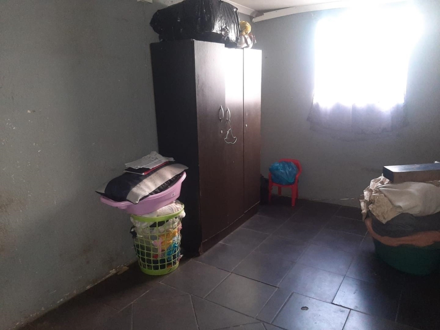12 Bedroom Property for Sale in Kenilworth Gauteng