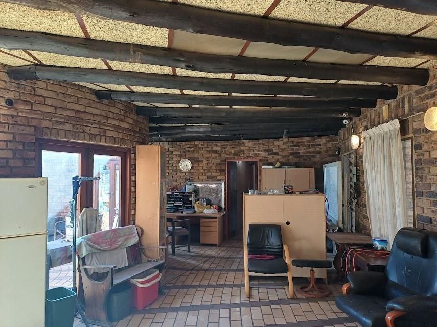 4 Bedroom Property for Sale in Glenvista Gauteng