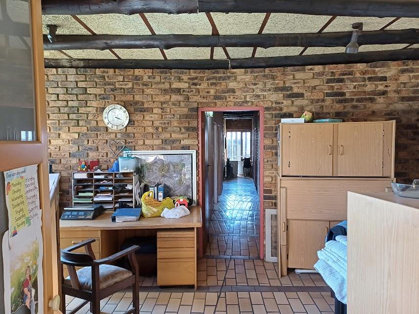 4 Bedroom Property for Sale in Glenvista Gauteng