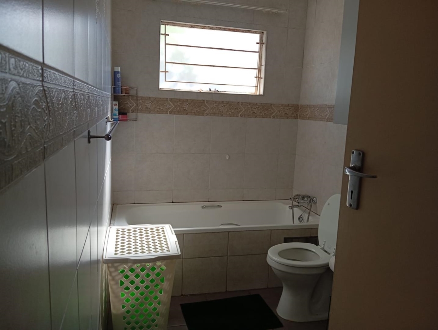 To Let 3 Bedroom Property for Rent in Florentia Gauteng