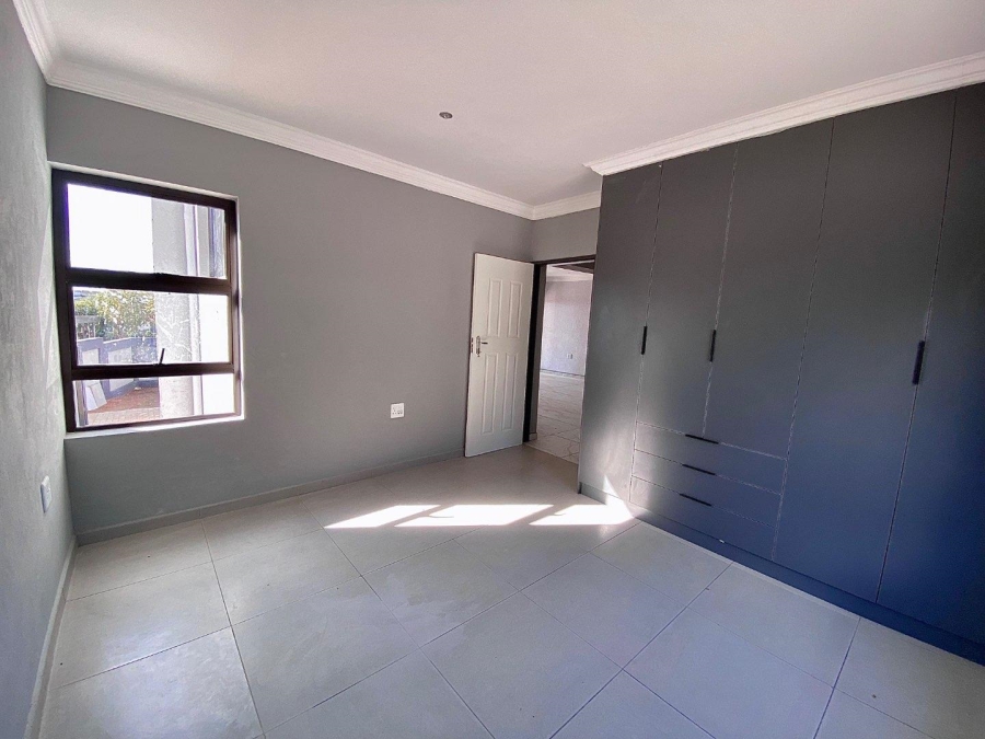 5 Bedroom Property for Sale in Zambezi Manor Lifestyle Estate Gauteng