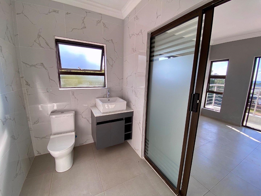 5 Bedroom Property for Sale in Zambezi Manor Lifestyle Estate Gauteng