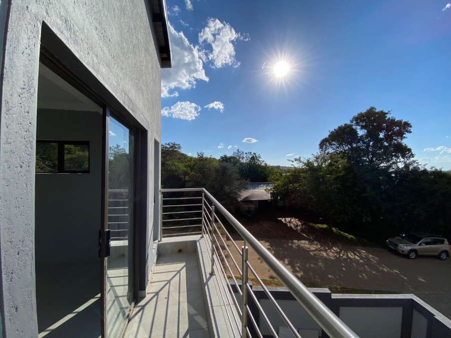 5 Bedroom Property for Sale in Zambezi Manor Lifestyle Estate Gauteng