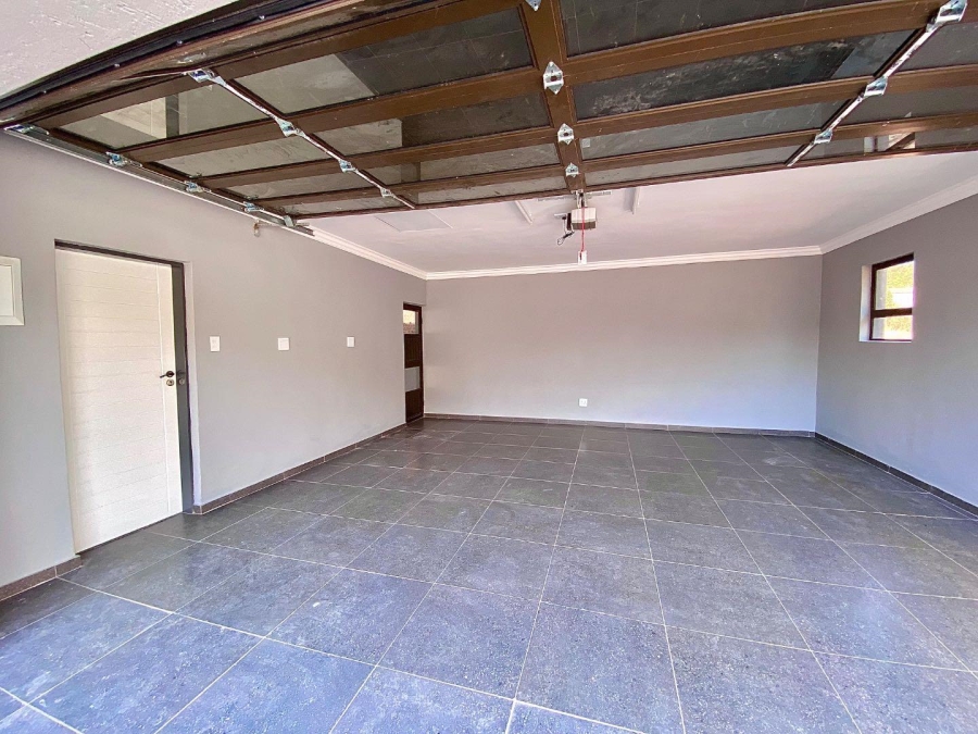 5 Bedroom Property for Sale in Zambezi Manor Lifestyle Estate Gauteng