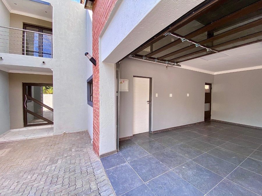 5 Bedroom Property for Sale in Zambezi Manor Lifestyle Estate Gauteng