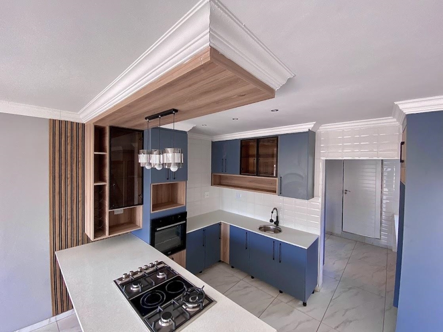 5 Bedroom Property for Sale in Montana Gauteng