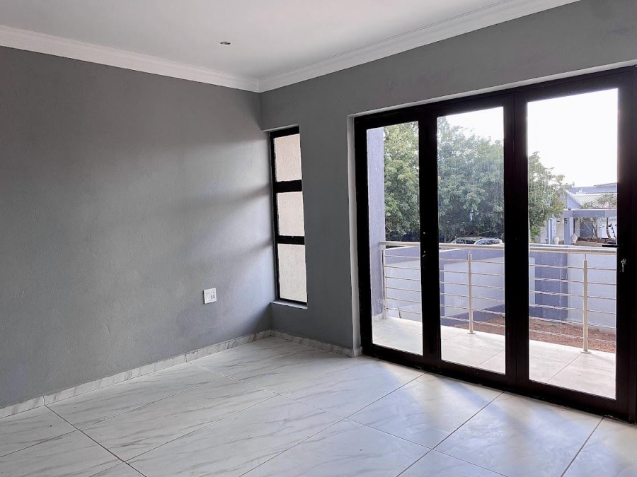 5 Bedroom Property for Sale in Montana Gauteng