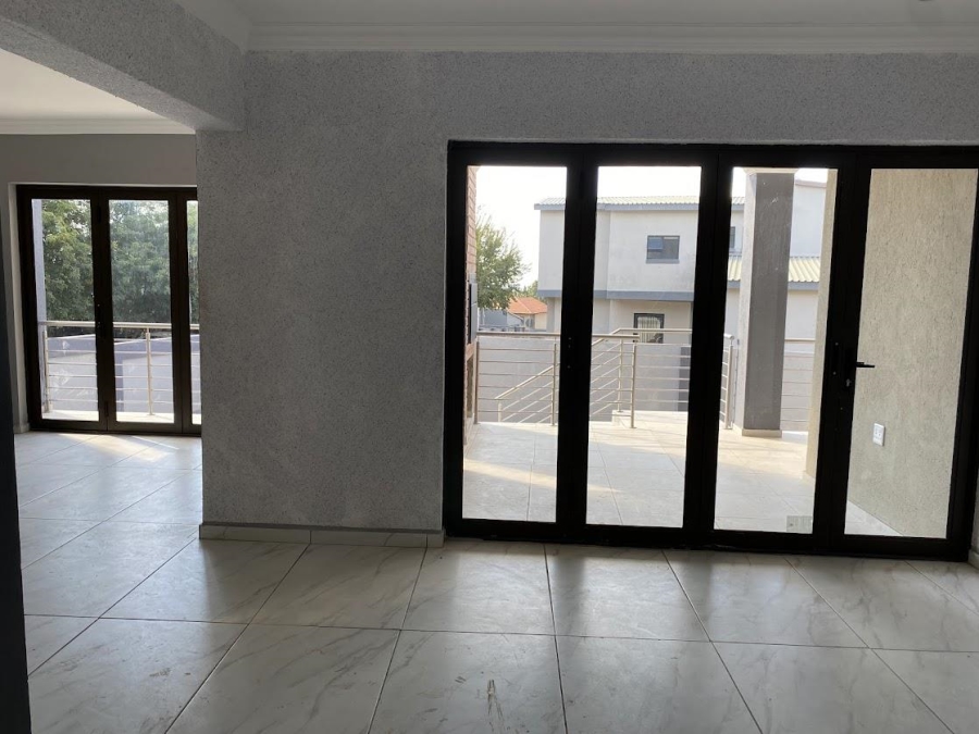 5 Bedroom Property for Sale in Montana Gauteng
