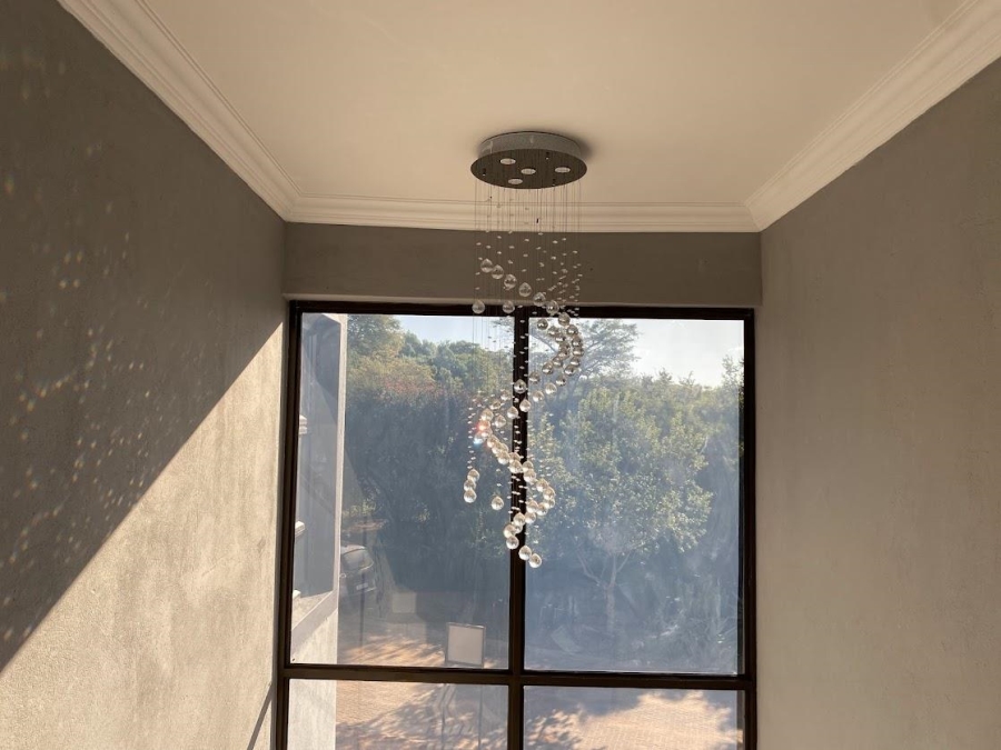 5 Bedroom Property for Sale in Montana Gauteng