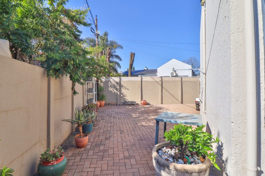3 Bedroom Property for Sale in Faerie Glen Gauteng