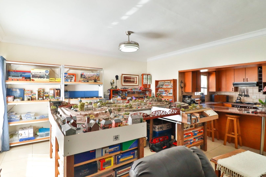 3 Bedroom Property for Sale in Faerie Glen Gauteng