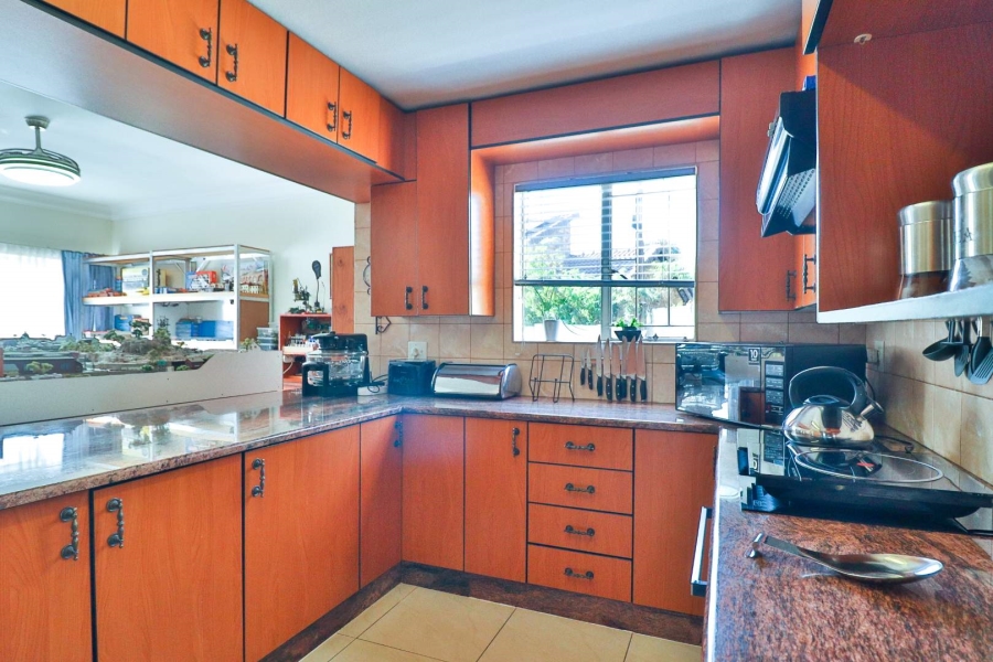 3 Bedroom Property for Sale in Faerie Glen Gauteng