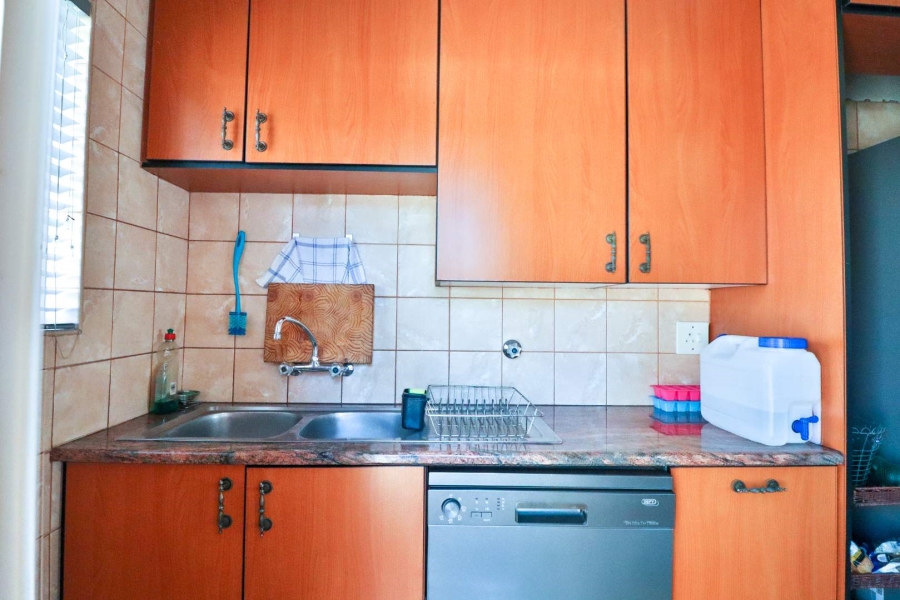 3 Bedroom Property for Sale in Faerie Glen Gauteng