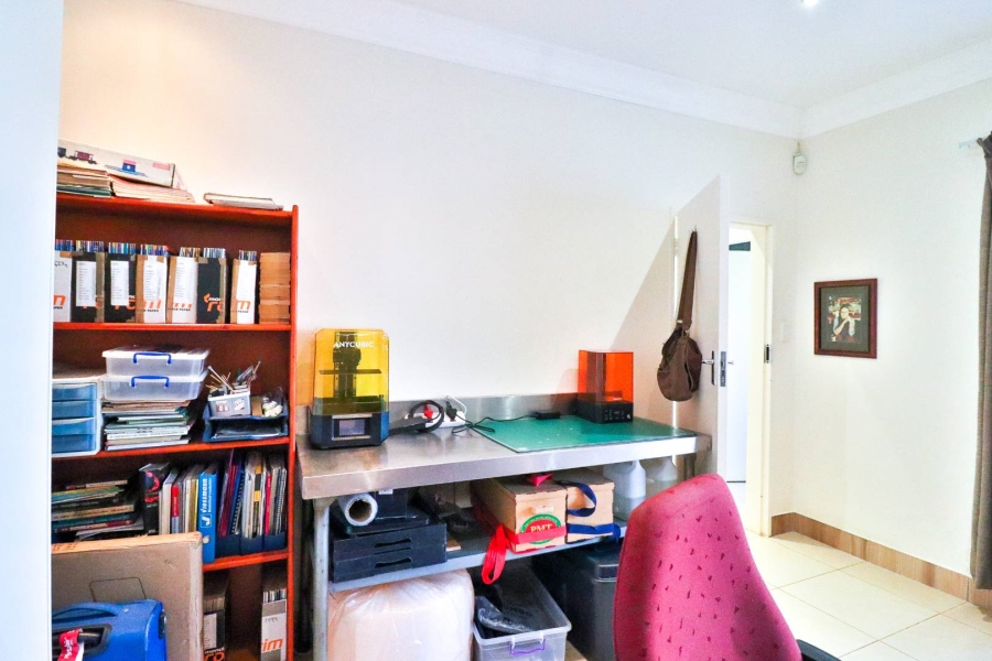 3 Bedroom Property for Sale in Faerie Glen Gauteng