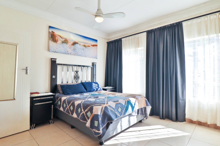 3 Bedroom Property for Sale in Faerie Glen Gauteng