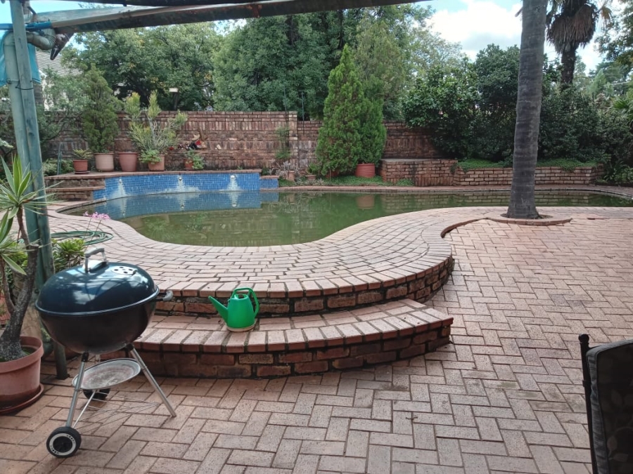 4 Bedroom Property for Sale in Wierdapark Gauteng