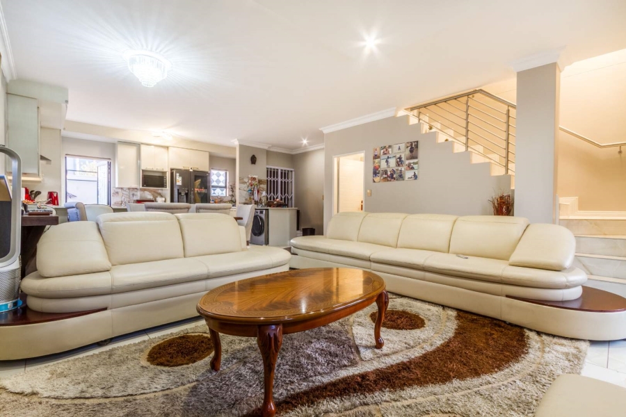 3 Bedroom Property for Sale in Equestria Gauteng